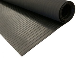 Gummimatta Bredräfflad